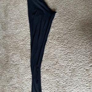 Black mossimo supply leggings, medium.